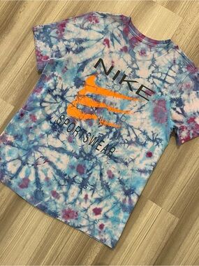 💧NEW💧 CUSTOM NIKE TIE DYE MEN’S TEE